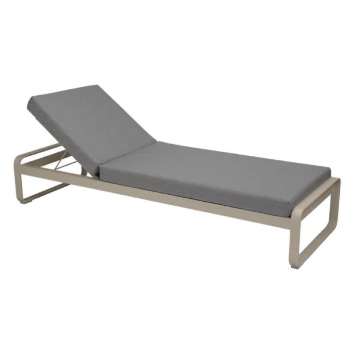 Fermob Bellevie ligbed met flannel grey zitkussen-Nutmeg Laatste Versie