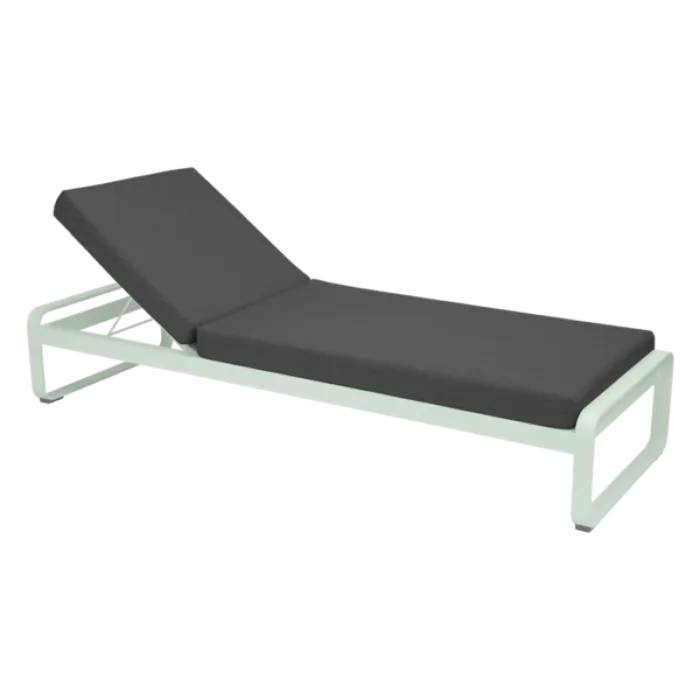 Must-Have Fermob Bellevie ligbed met graphite grey zitkussen-Ice Mint