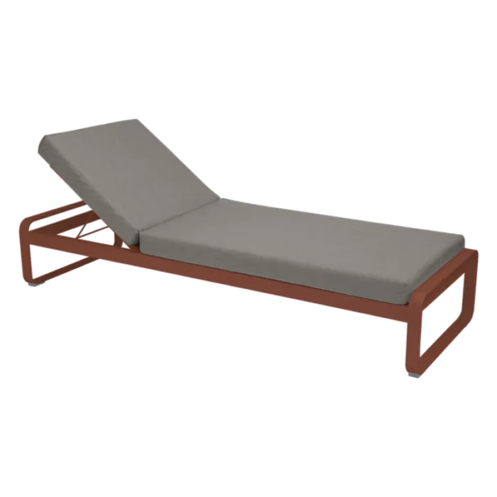 Fermob Bellevie ligbed met grey taupe zitkussen-Red Ochre Gecertificeerd