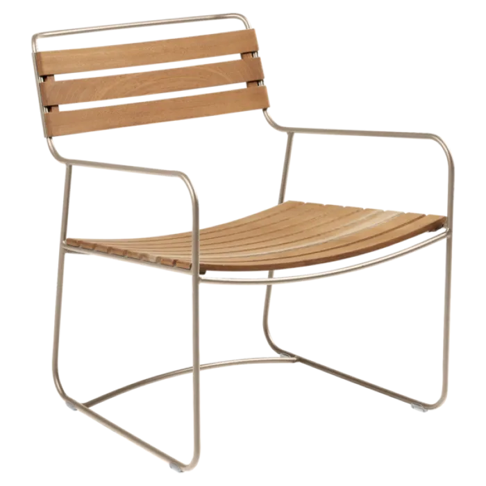 Op = Op Fermob Surprising Low Teak fauteuil-Nutmeg