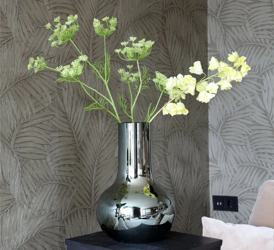 Seim vaas gloss grey – Mondgeblazen bol van spiegelglas Ø25,5xH37 Seizoensaanbieding