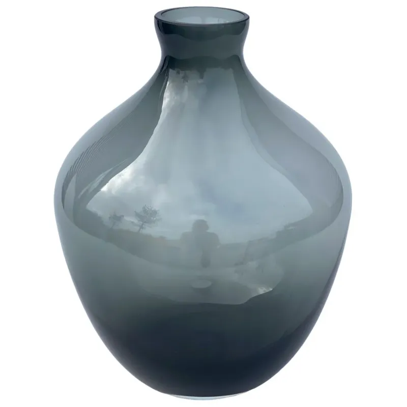 Veilige Betaling Traun Grey vaas – Mondgeblazen design van grijs glas Ø23,5xH30 cm