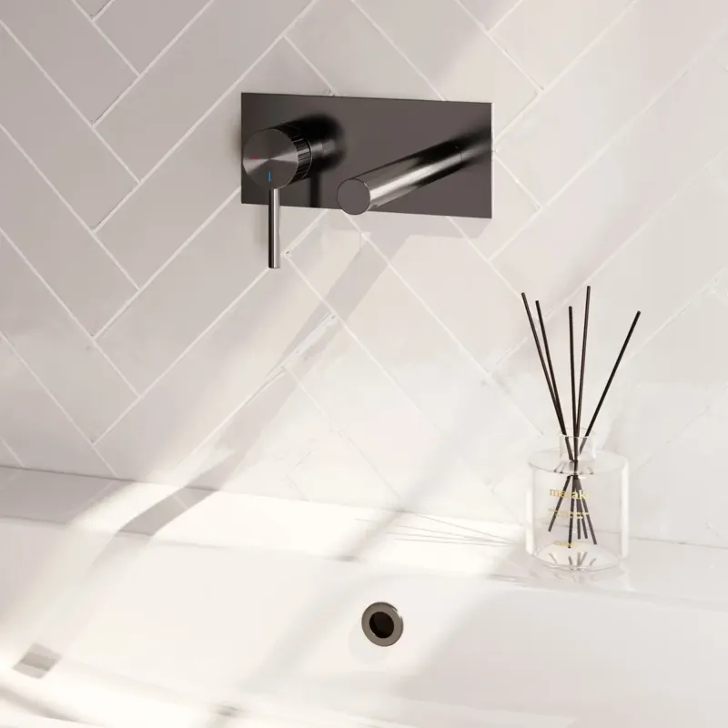 Laatste Kans Brauer Stripe inbouw wastafelkraan ColdStart met rechte uitloop en afdekplaat model A2 gunmetal geborsteld PVD