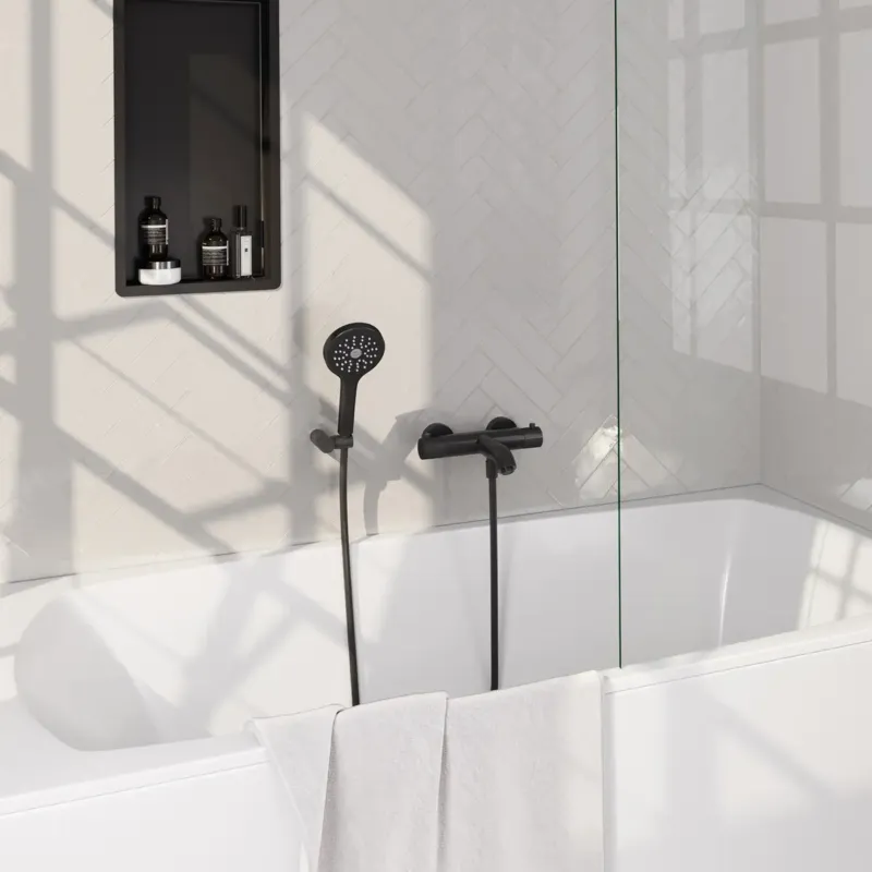 Brauer Stripe thermostatische badkraan met wandhouder en 3 standen handdouche zwart mat Meest Verkocht