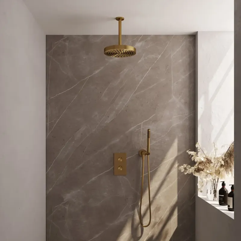 Brauer Stripe inbouw regendouche met 25cm hoofddouche, plafondarm en staafhanddouche set 15 messing geborsteld PVD Korting