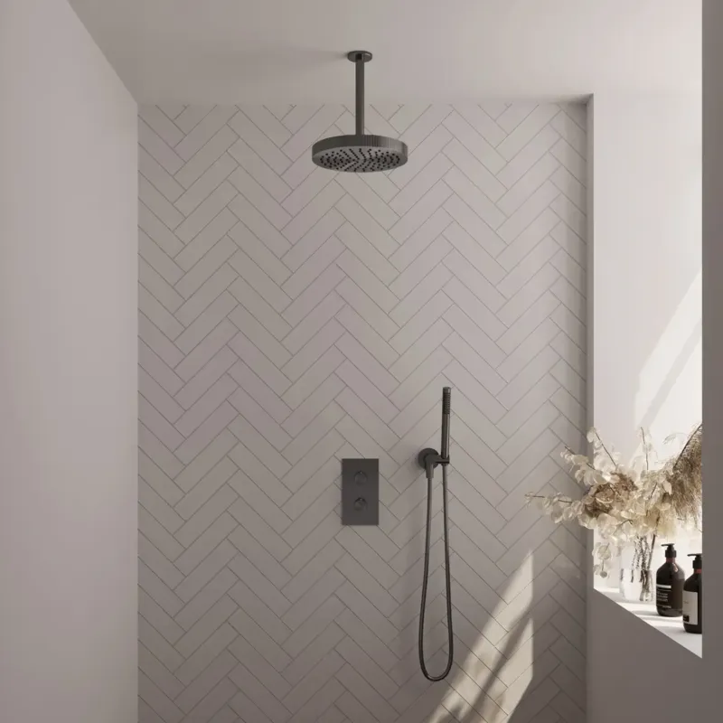 Brauer Stripe inbouw regendouche met 25cm hoofddouche, plafondarm en staafhanddouche set 15 gunmetal geborsteld PVD Veilige Betaling
