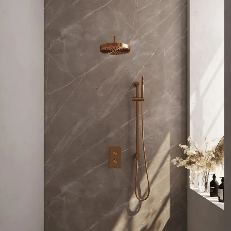 Brauer Stripe inbouw regendouche met 25cm hoofddouche, met gebogen muurarm, glijstang en staafhanddouche set 20 koper geborsteld PVD Seizoensaanbieding
