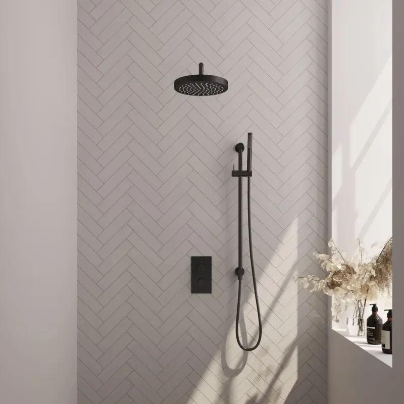 Laatste Versie Brauer Stripe inbouw regendouche met 25cm hoofddouche, met gebogen muurarm, glijstang en staafhanddouche set 20 zwart mat