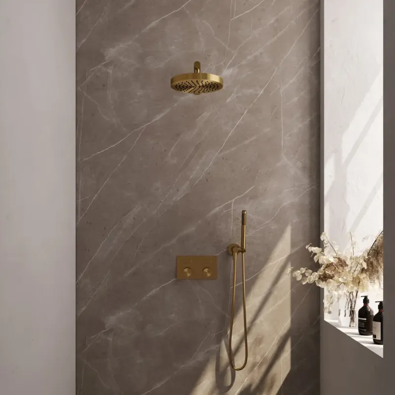 Brauer Stripe inbouw regendouche met 25cm hoofddouche, rechte muurarm en staafhanddouche set 25 messing geborsteld PVD Laatste Kans