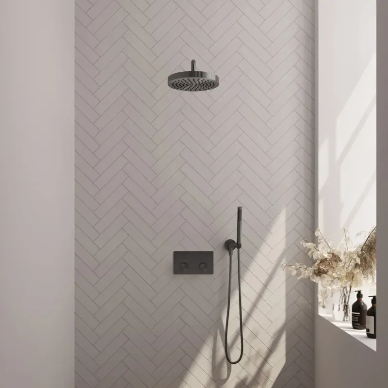 Brauer Stripe inbouw regendouche met 25cm hoofddouche, gebogen muurarm en staafhanddouche set 26 gunmetal geborsteld PVD Uitverkoop