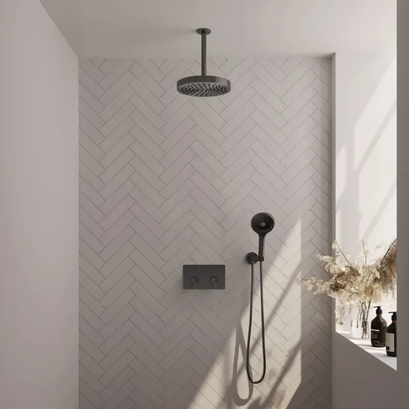 Brauer Stripe inbouw regendouche met 25cm hoofddouche, plafondarm en 3 standen handdouche set 30 gunmetal geborsteld PVD Veilige Betaling